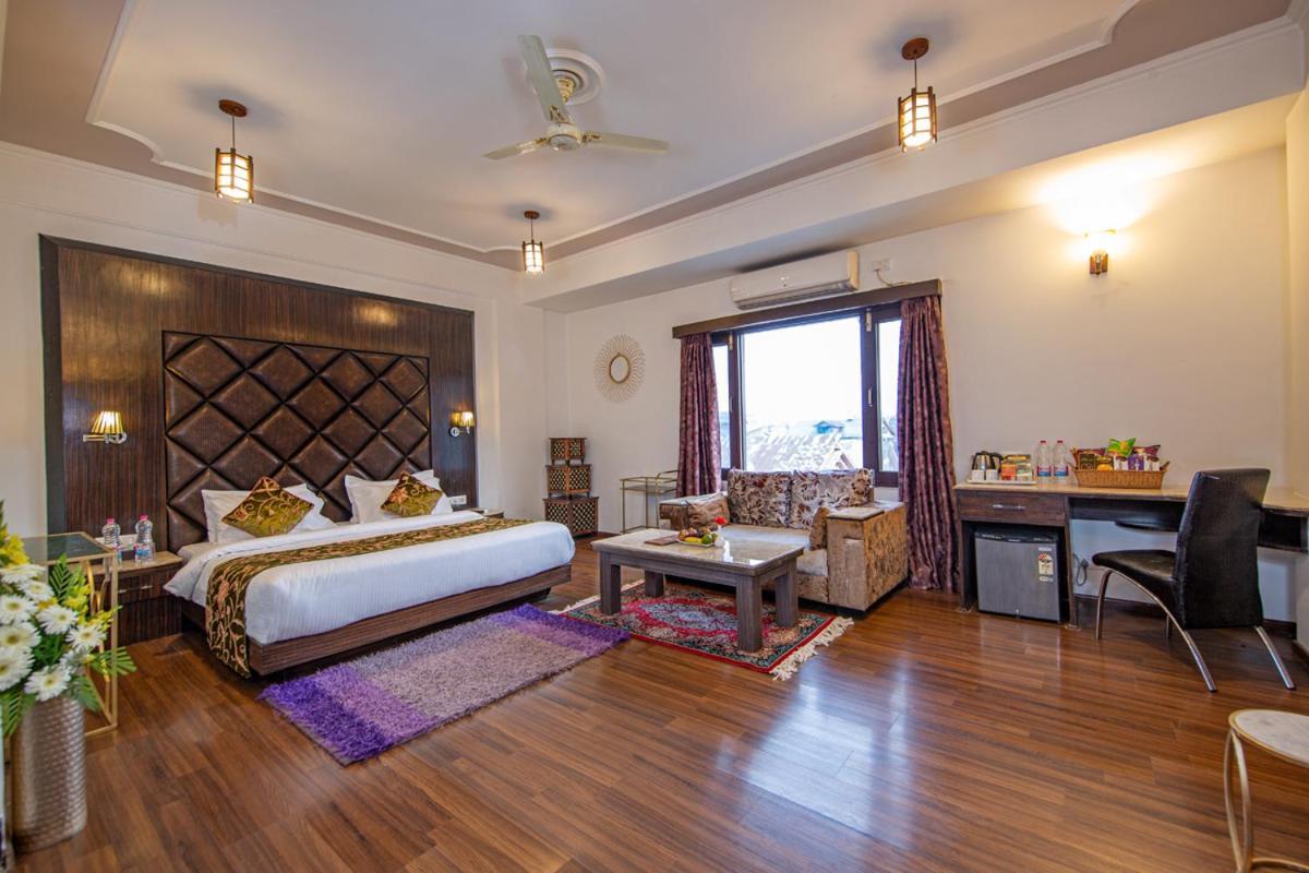 Hotel Solar Residency Srinagar  Exterior photo
